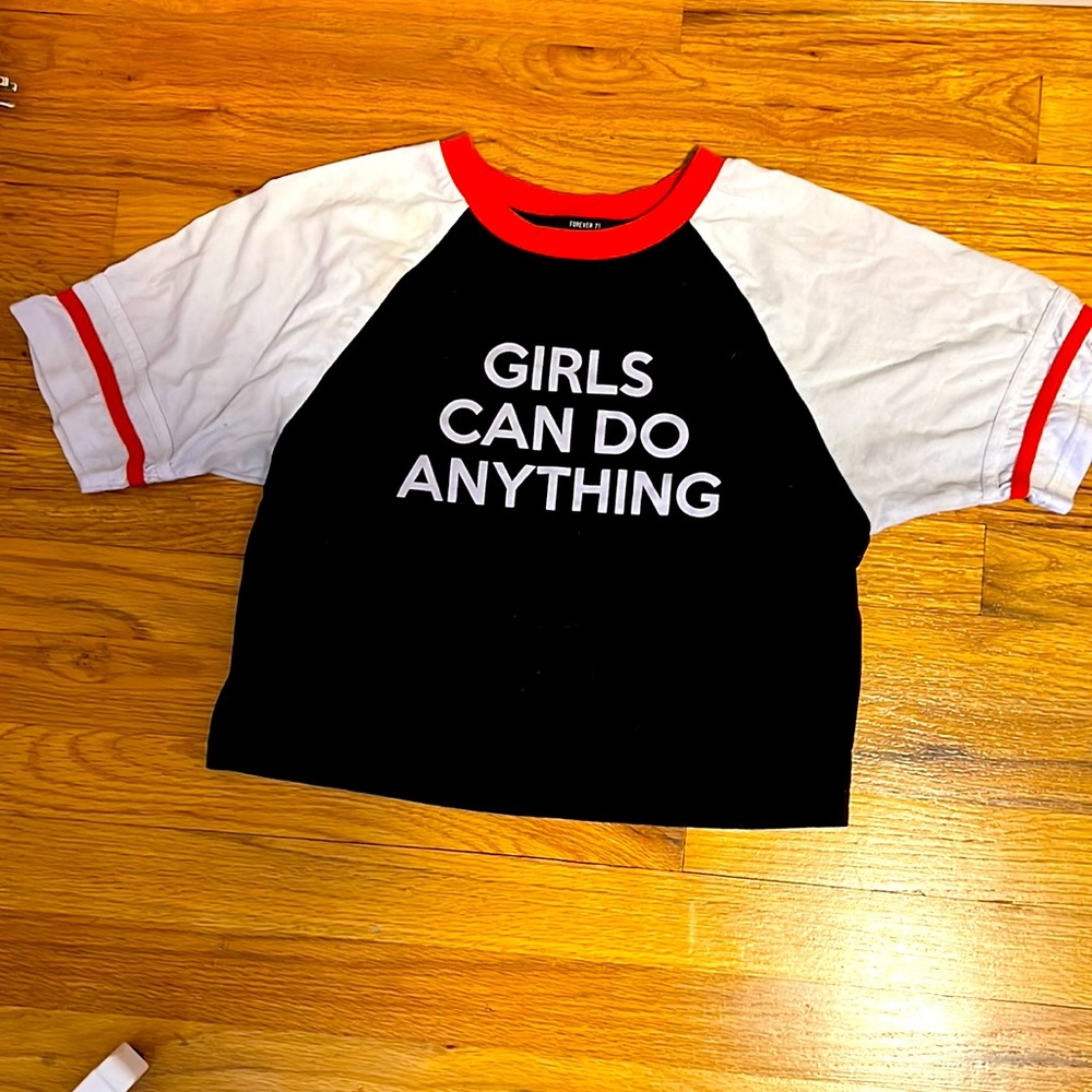 Crop top size small